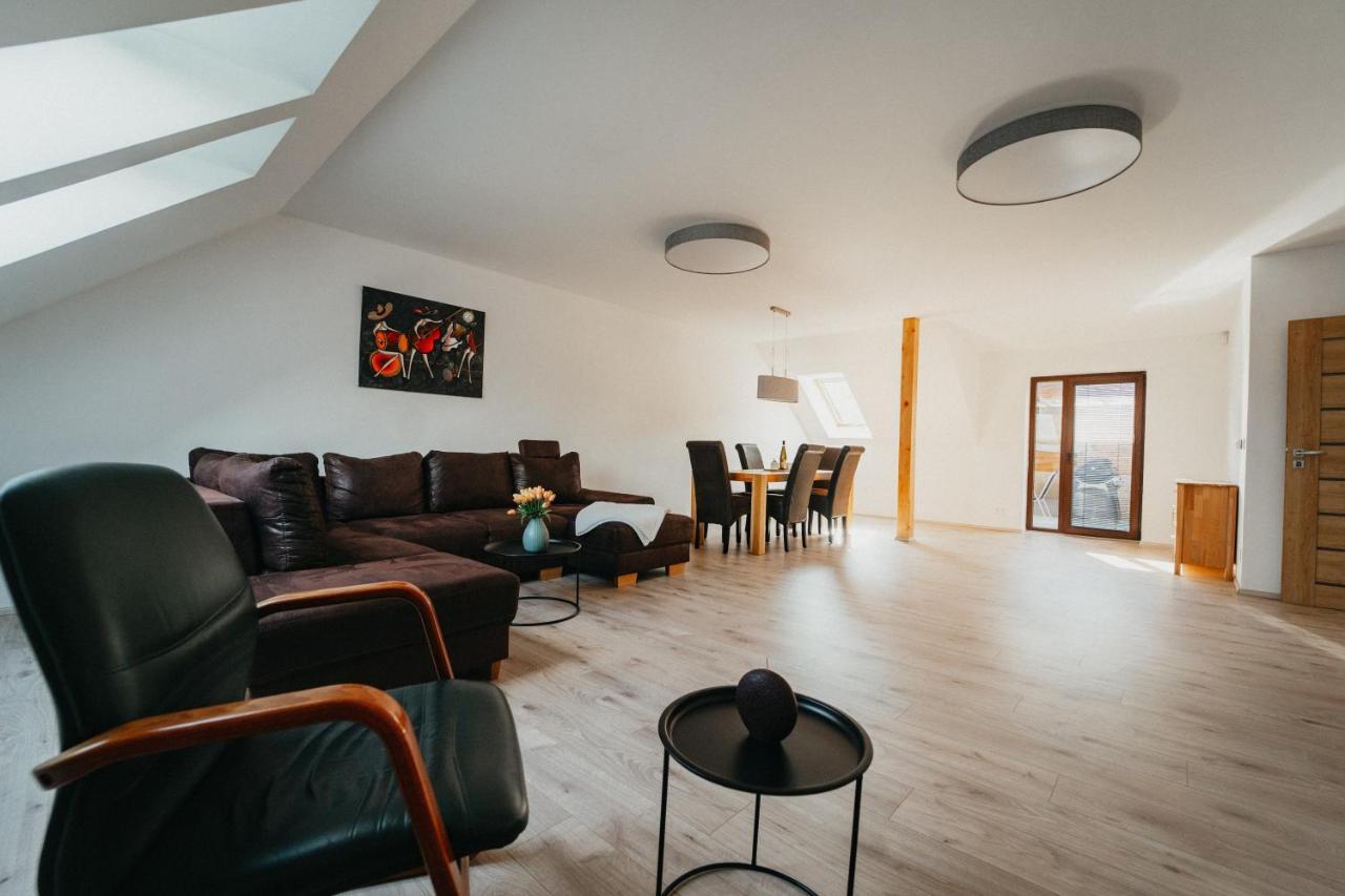 Apartman Na Palouku Povrly Eksteriør billede